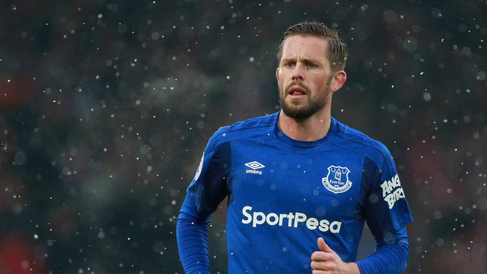 快船训练中教练亲自参与攻防演练，2020快船教练